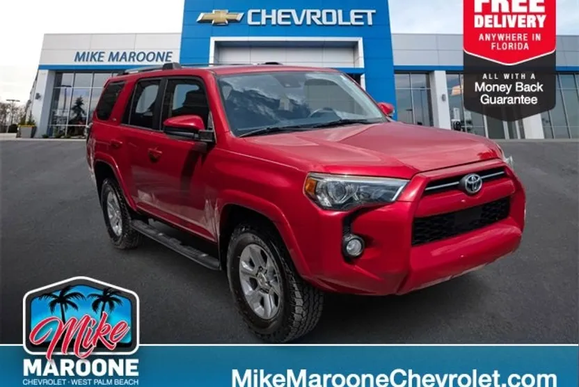 2020 Toyota 4Runner SR5 photo 1