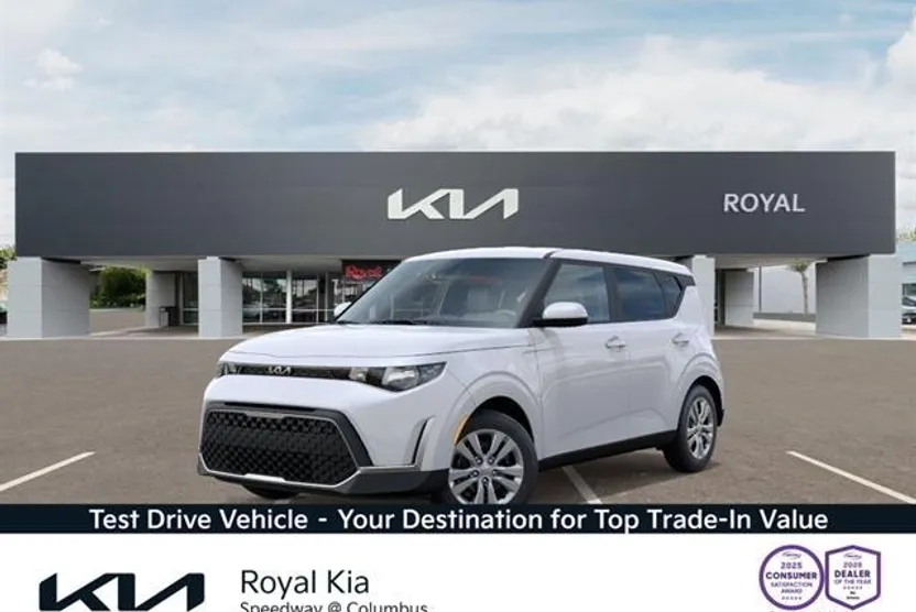 2025 Kia Soul LX photo 1