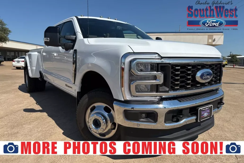 2025 Ford F-350 photo 1