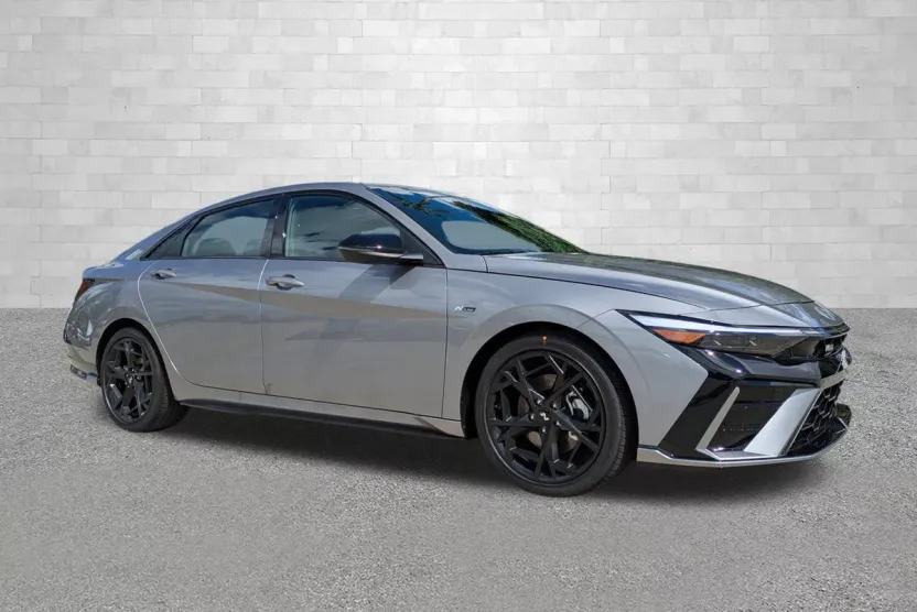 2025 Hyundai Elantra N Line photo 1