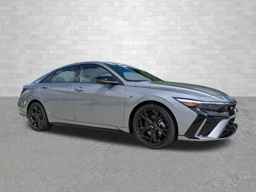 2025 Hyundai Elantra N Line photo 1