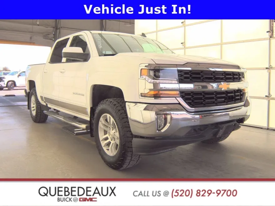 2017 Chevrolet Silverado 1500 LT photo 1