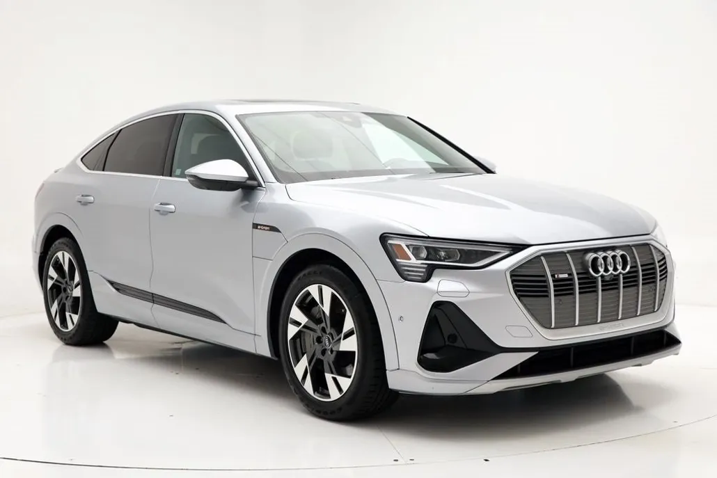 2023 Audi e-tron Sportback S line Premium Plus photo 1