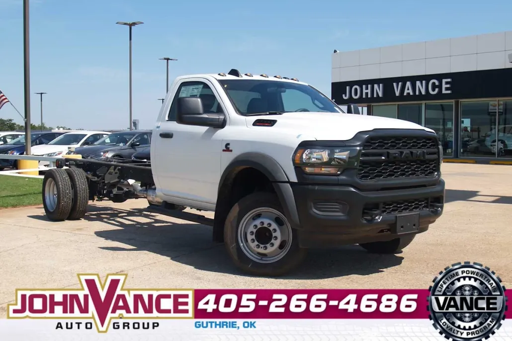 2024 Ram 5500 Tradesman photo 1