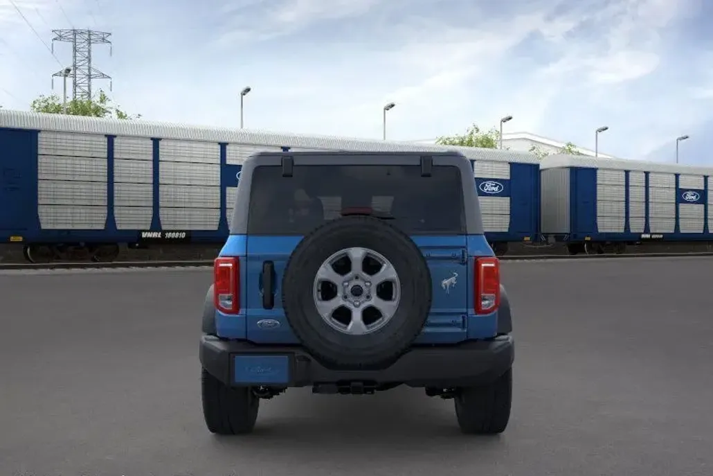 2025 Ford Bronco Big Bend photo 1