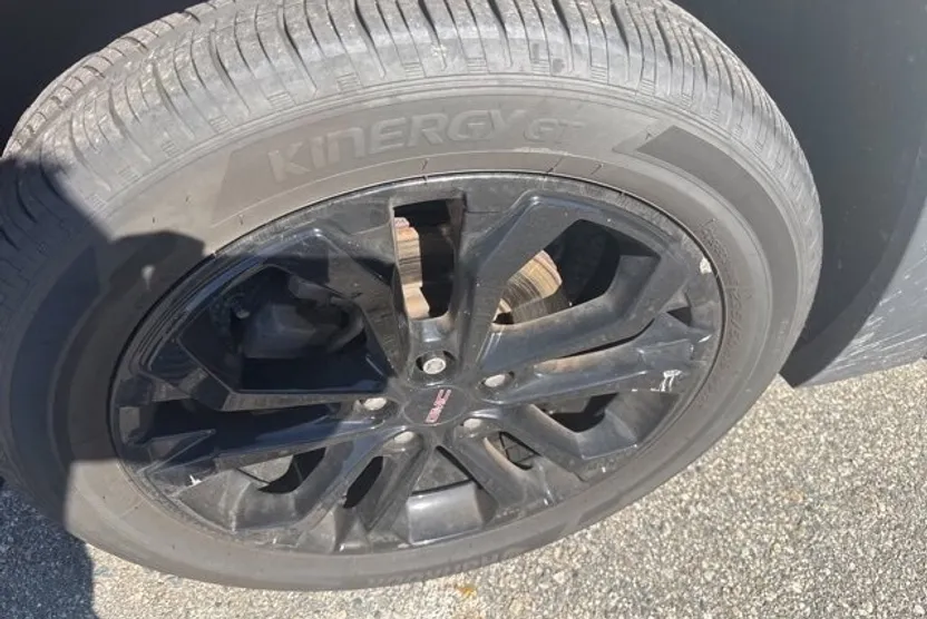 2022 Gmc Terrain SLE photo 1