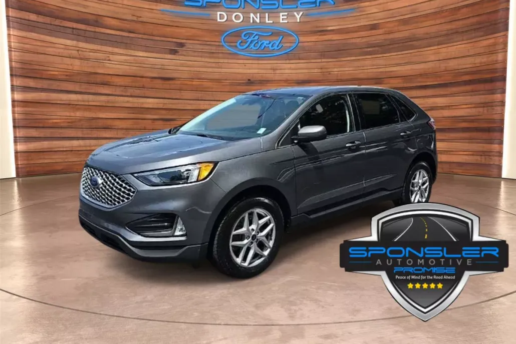 2023 Ford Edge SEL photo 1