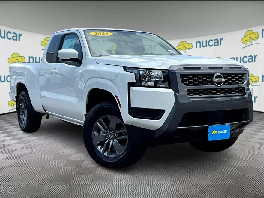 2025 Nissan Frontier SV photo 1