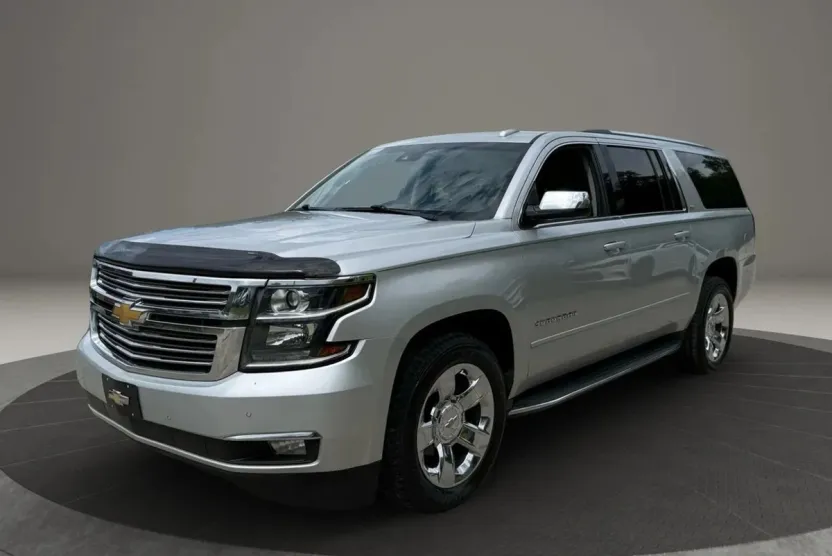 2015 Chevrolet Suburban LTZ photo 1