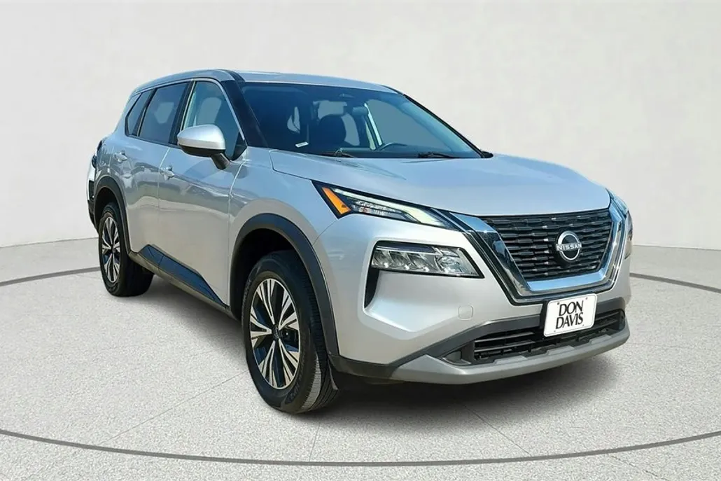 2023 Nissan Rogue SV photo 1