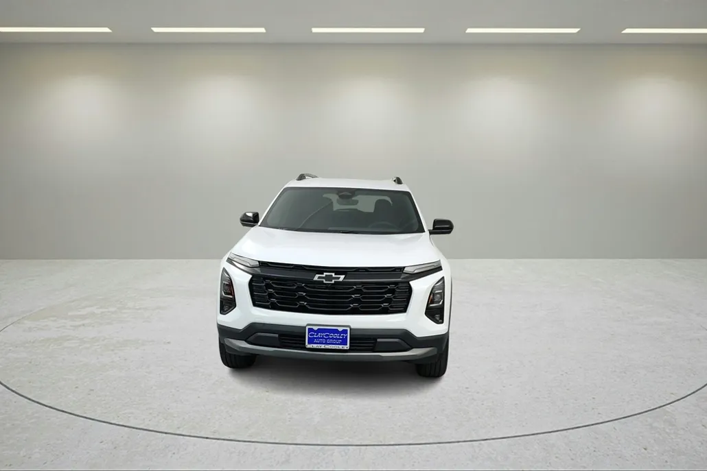 2026 Chevrolet Equinox LT photo 1