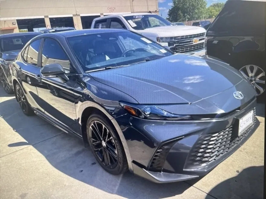2025 Toyota Camry XSE photo 1