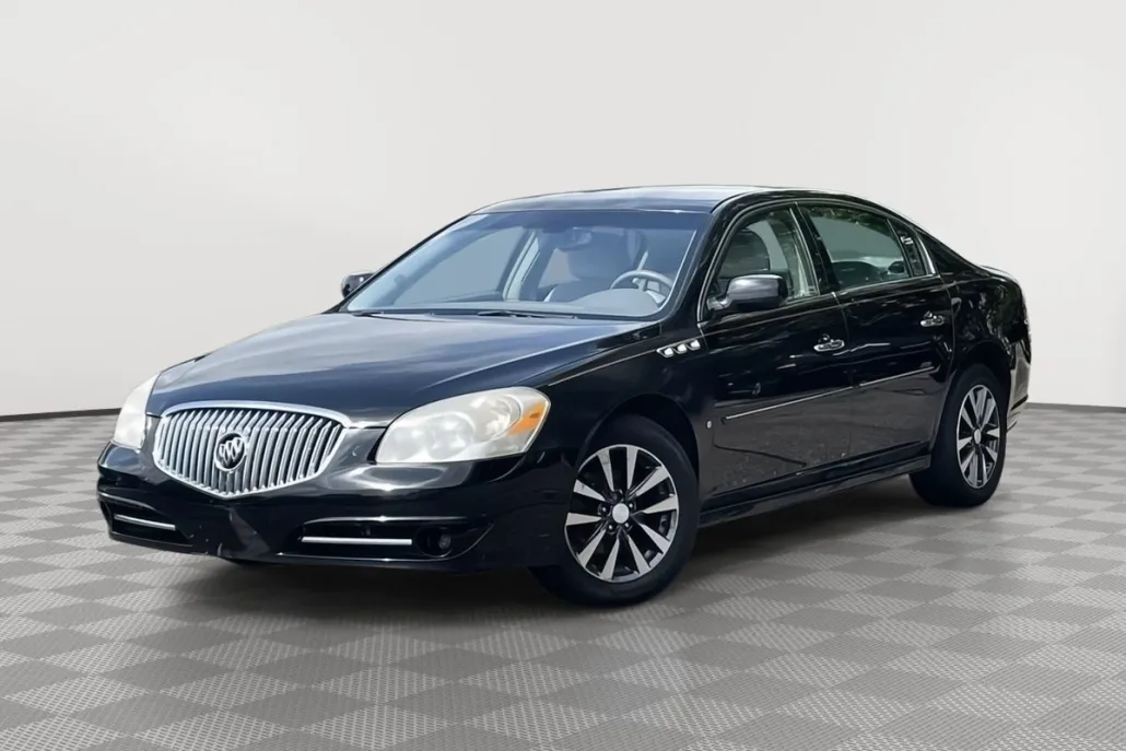 2011 Buick Lucerne CX photo 1