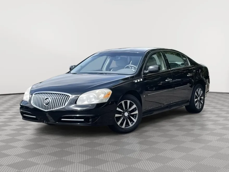 2011 Buick Lucerne CX photo 1