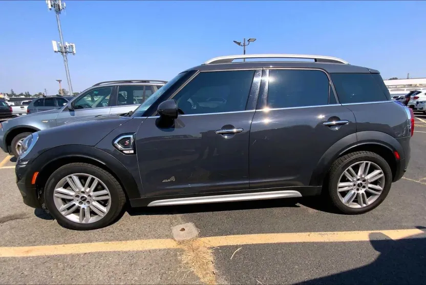 2019 Mini Countryman ALL4 S photo 1