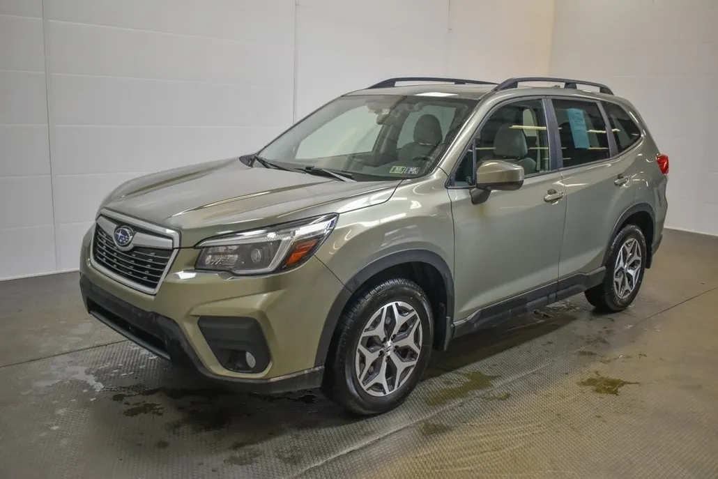 2021 Subaru Forester Premium photo 1