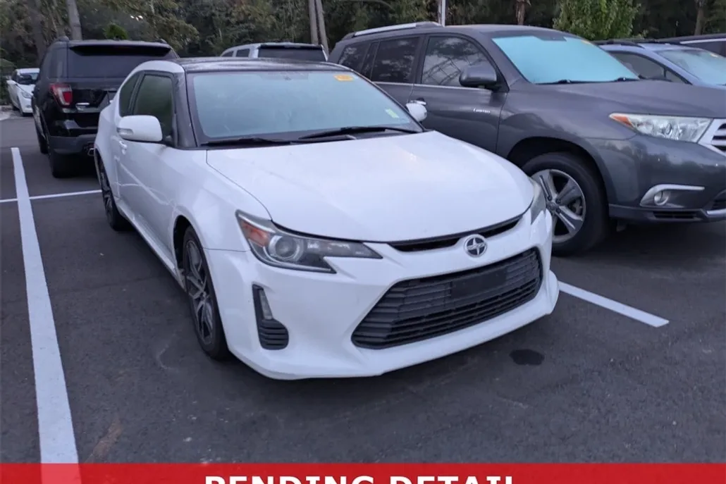 2014 Scion tC Base photo 1