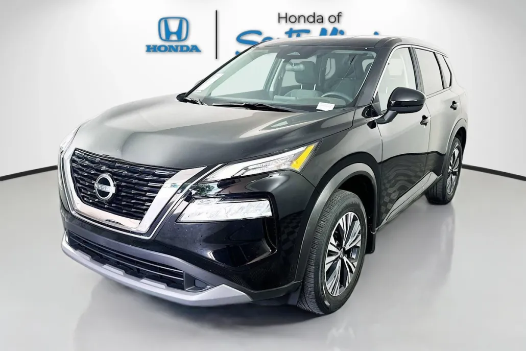 2023 Nissan Rogue SV photo 1