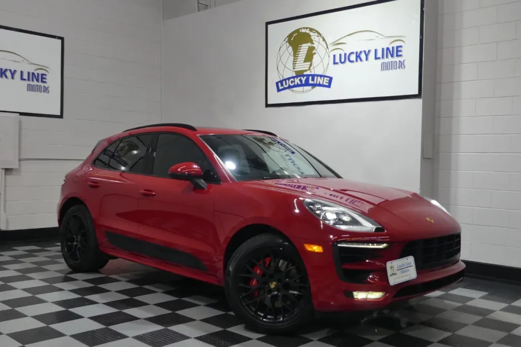 2017 Porsche Macan GTS photo 1