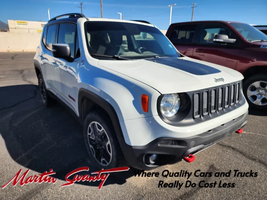 2016 Jeep Renegade Trailhawk photo 1