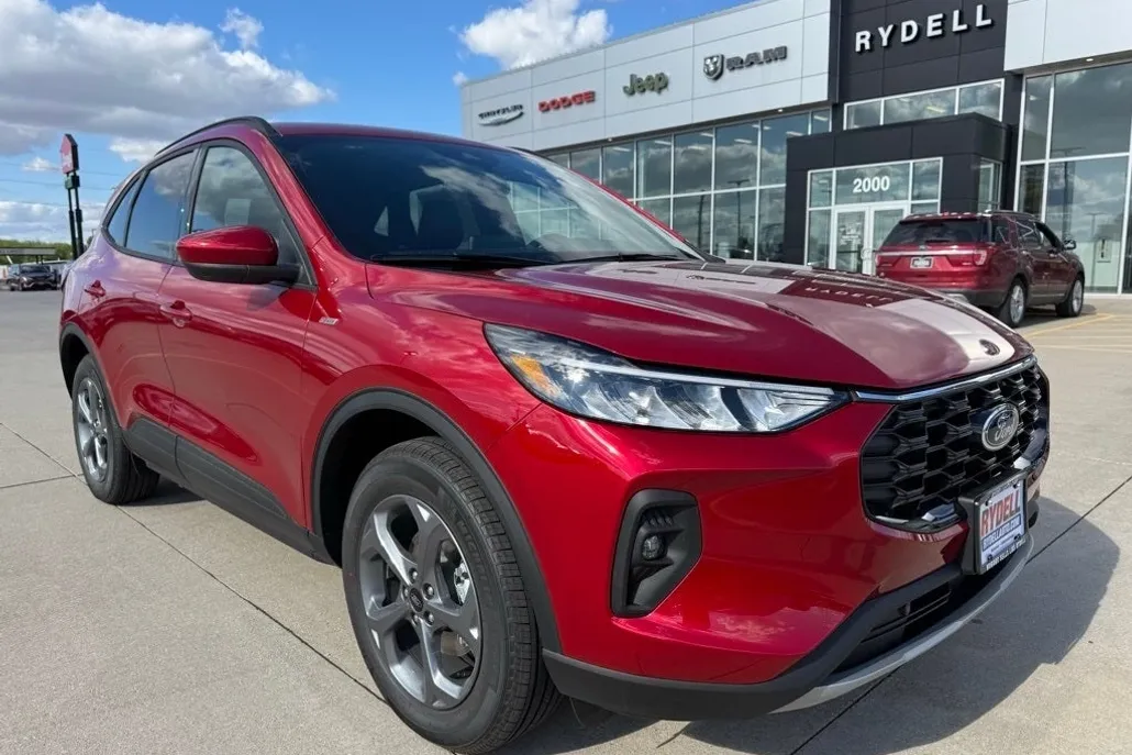 2025 Ford Escape Hybrid ST-Line Select photo 1