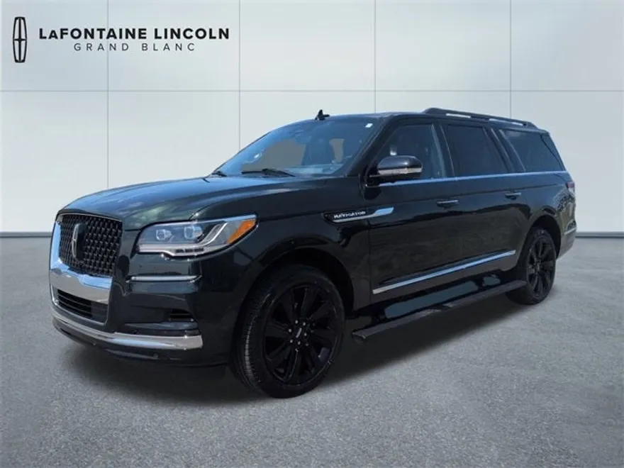 2024 Lincoln Navigator Black Label photo 1