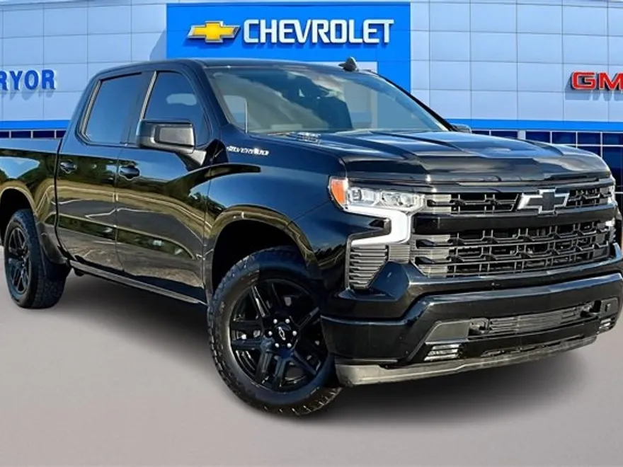 2024 Chevrolet Silverado 1500 RST photo 1