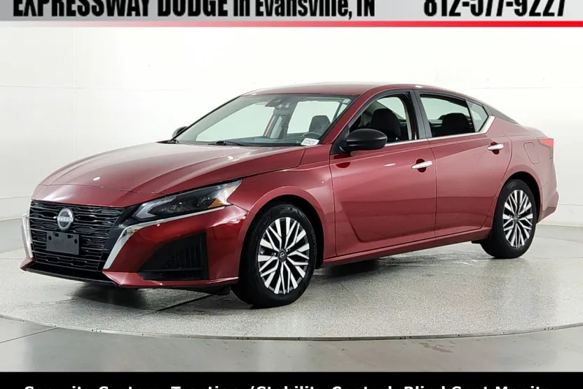 2024 Nissan Altima 2.5 SV photo 1