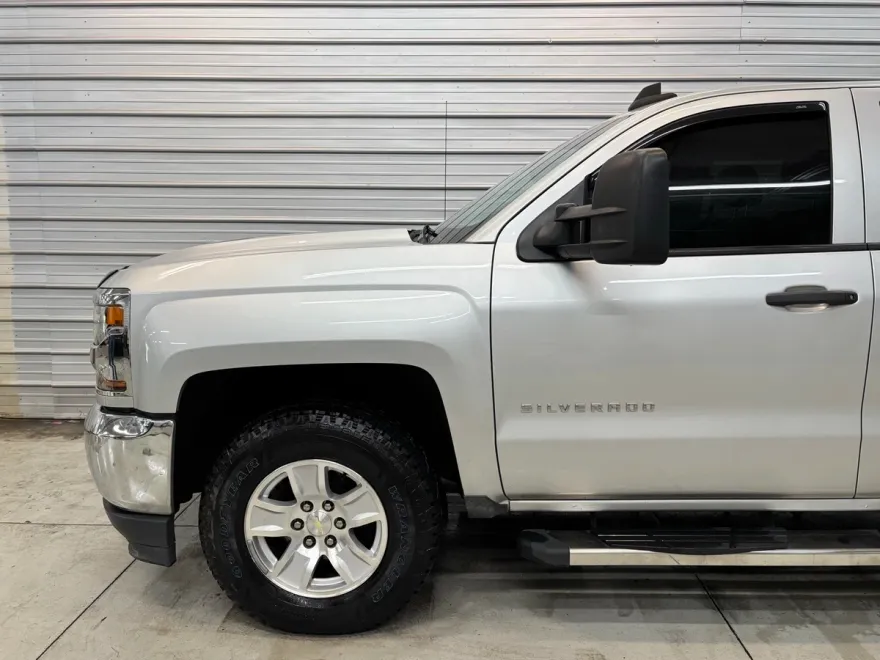 2018 Chevrolet Silverado 1500 LS photo 1