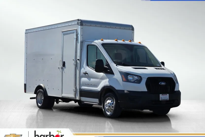 2022 Ford Transit photo 1