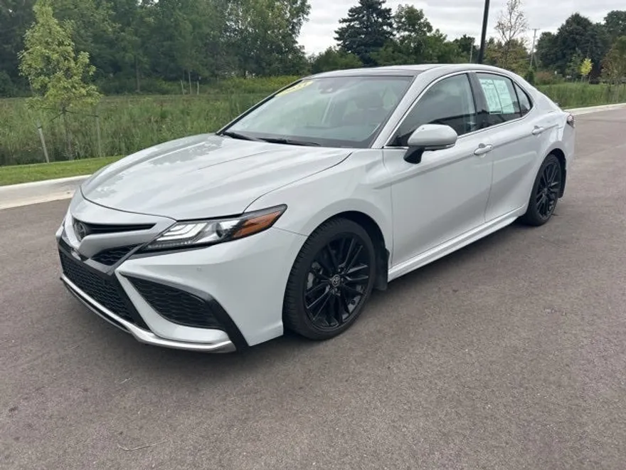 2023 Toyota Camry XSE photo 1