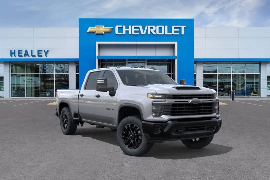 2026 Chevrolet Silverado 2500HD Custom photo 1