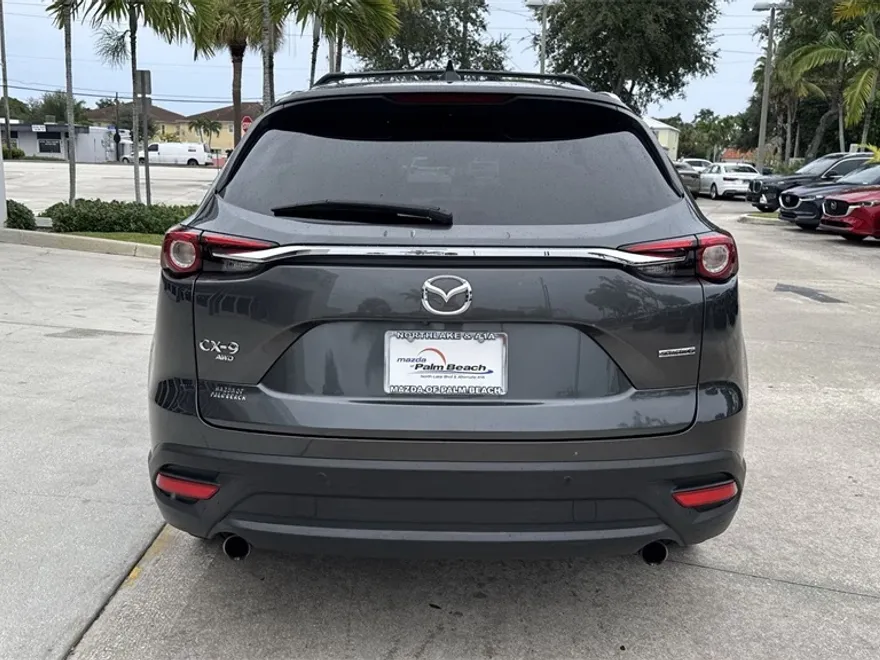2022 Mazda CX-9 Touring photo 1