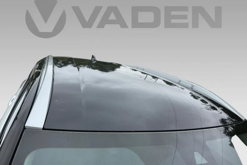 2021 Nissan Kicks SV photo 1