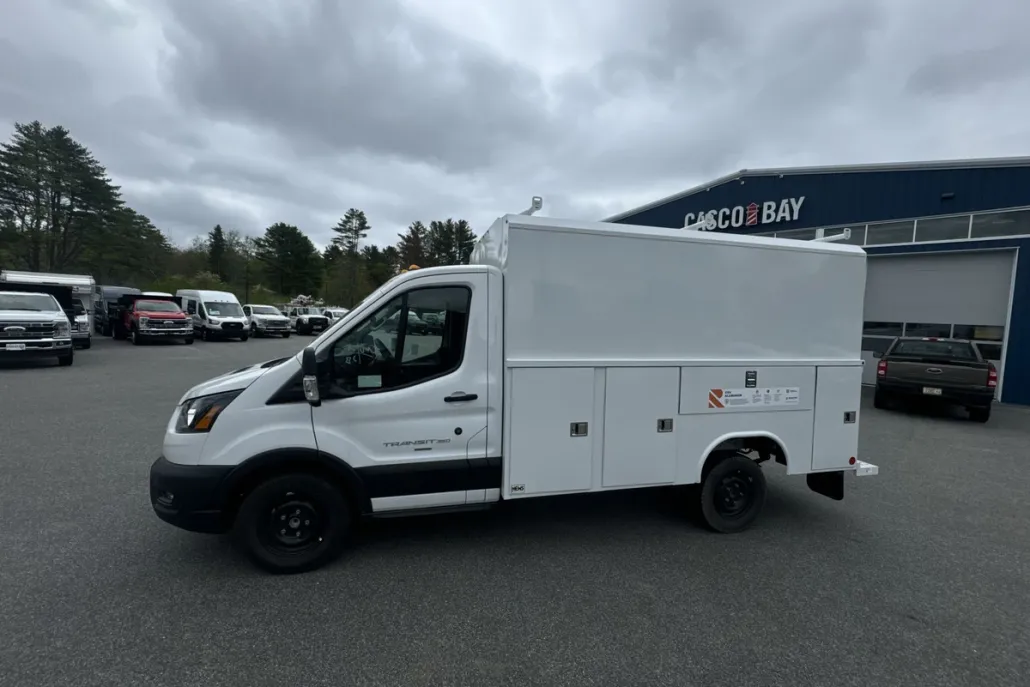 2024 Ford Transit Chassis Cutaway photo 1