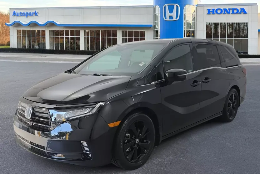 2023 Honda Odyssey Sport photo 1