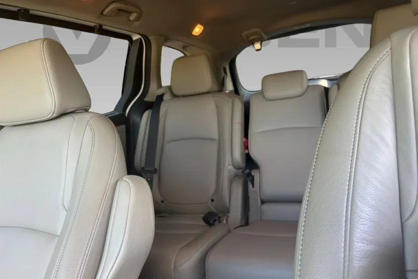 2023 Honda Odyssey EX-L photo 1