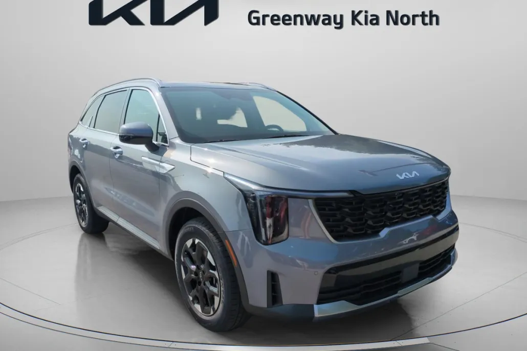2025 Kia Sorento S photo 1