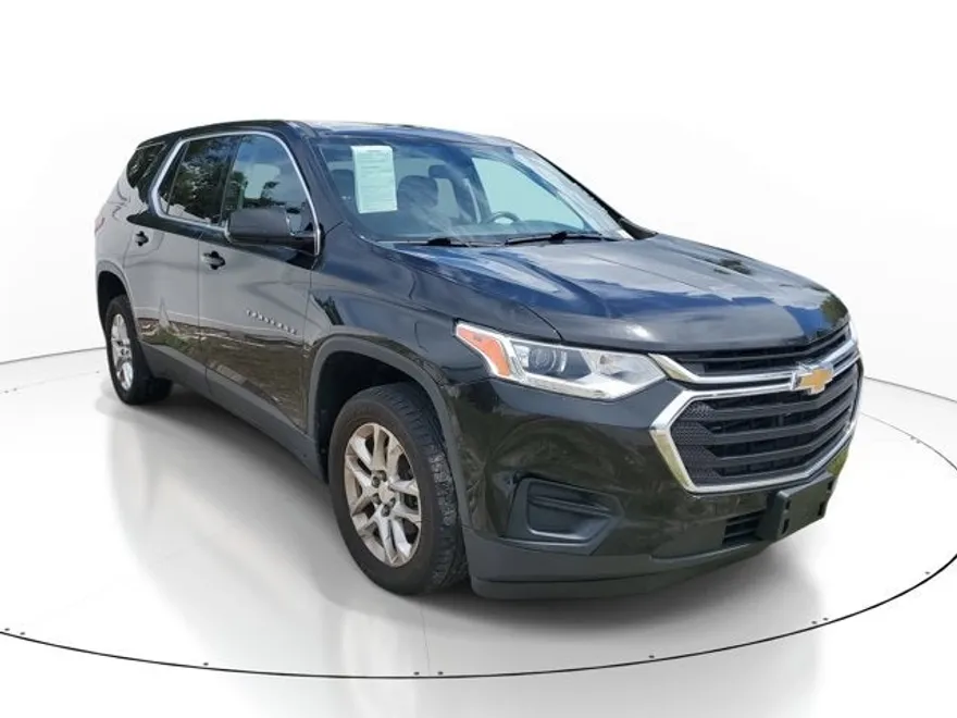 2019 Chevrolet Traverse LS photo 1
