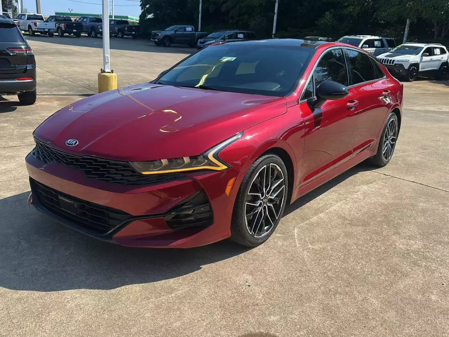 2021 Kia K5 GT photo 1
