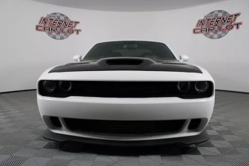 2017 Dodge Challenger SRT8 Hellcat photo 2