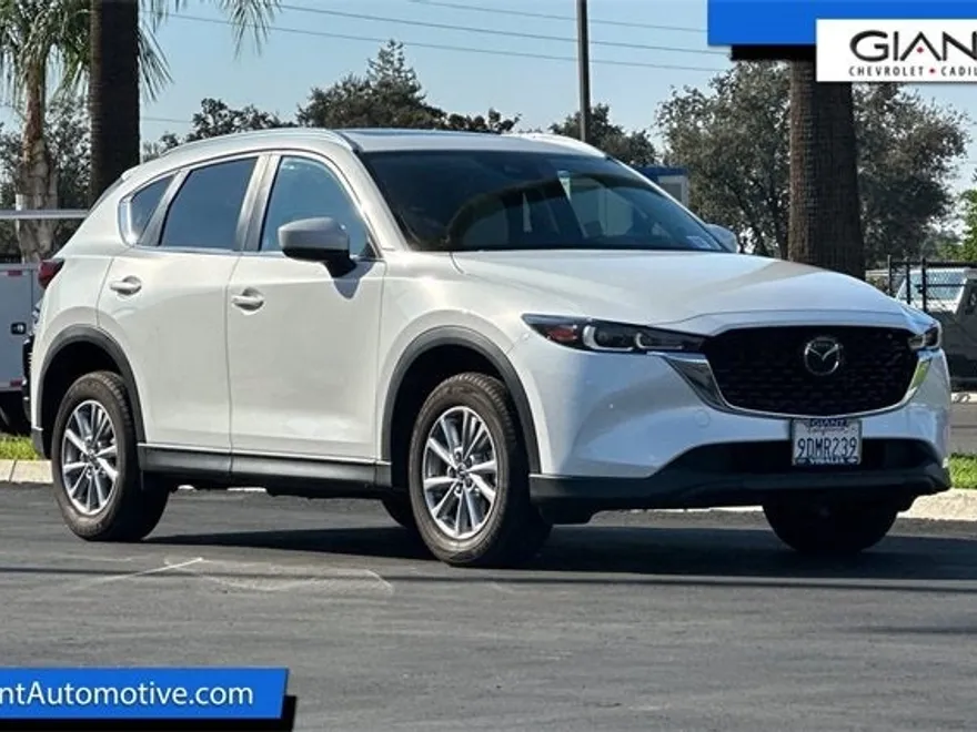 2023 Mazda CX-5 2.5 S Preferred photo 1
