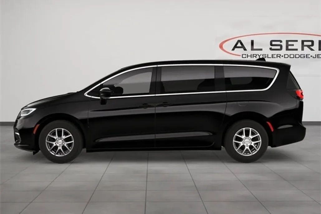 2026 Chrysler Pacifica photo 1