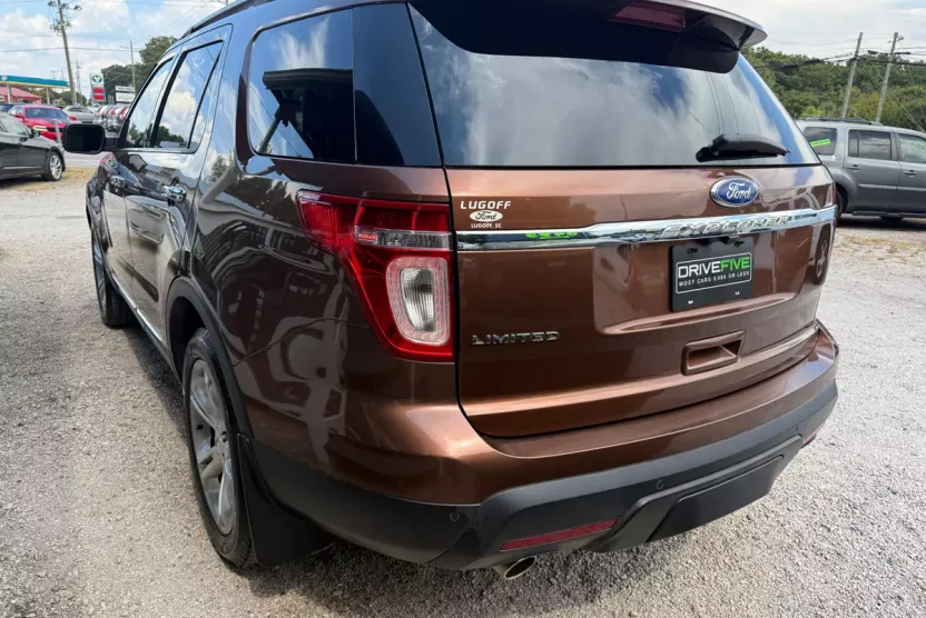 2011 Ford Explorer Limited photo 1