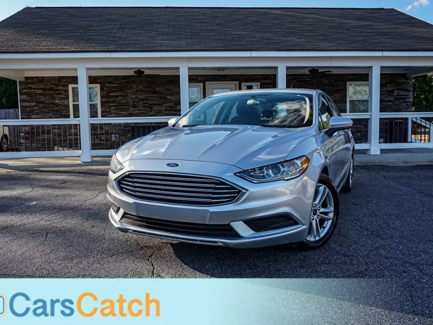 2018 Ford Fusion SE photo 1
