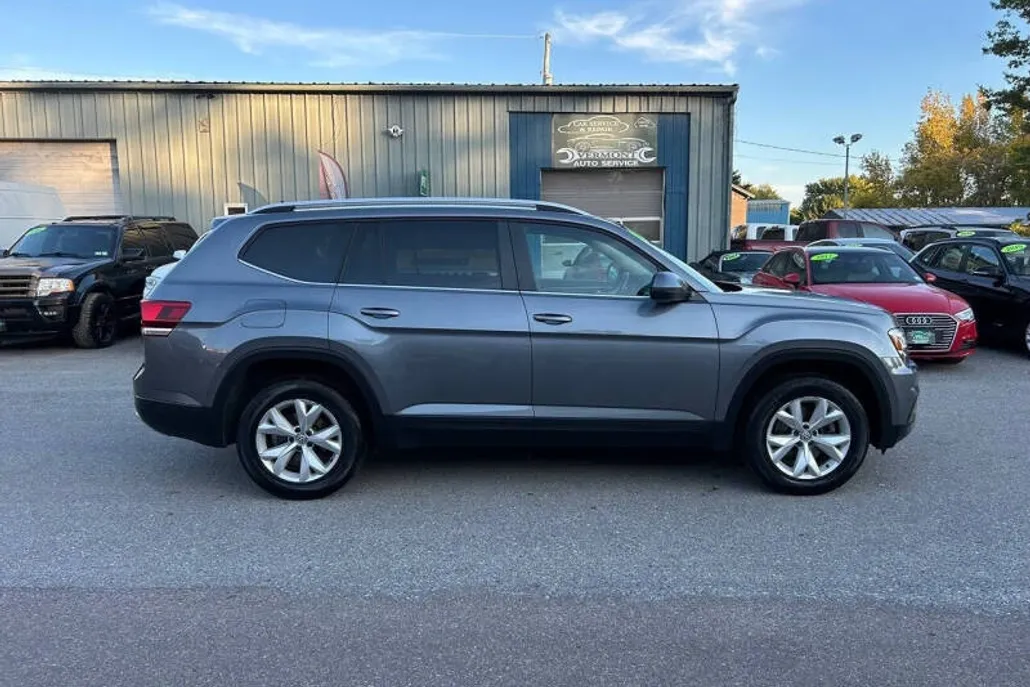 2018 Volkswagen Atlas V6 SE photo 1
