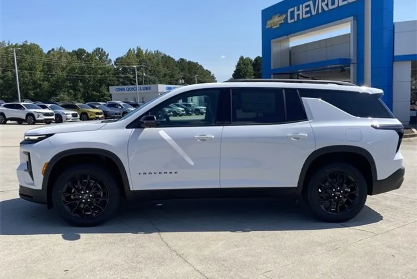 2026 Chevrolet Traverse 1LT photo 1