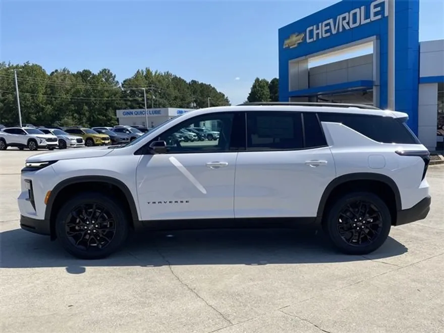2026 Chevrolet Traverse 1LT photo 1
