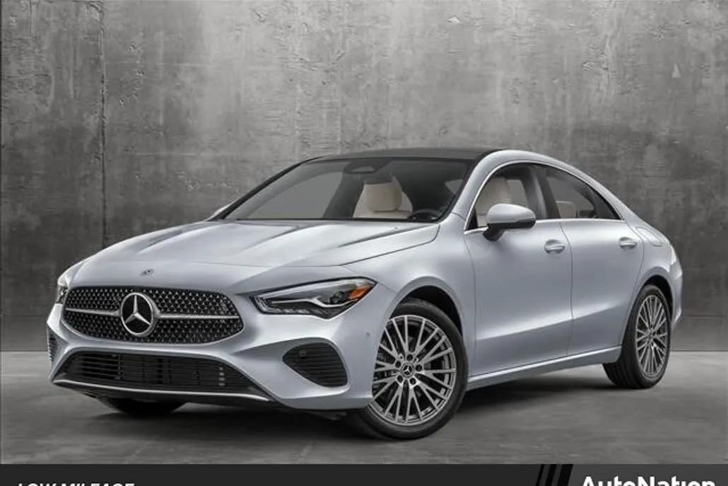 2025 Mercedes Benz CLA 250 4MATIC photo 1
