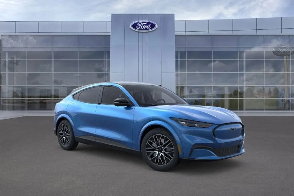 2025 Ford Mustang Mach-E Premium photo 1